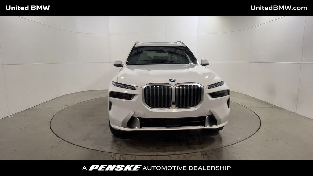 2025 Bmw X7 xDrive40i photo 3