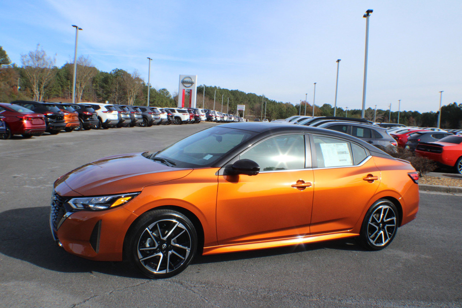 2025 Nissan Sentra SR photo 4