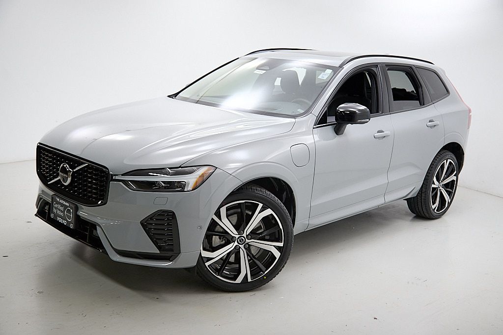 2024 VOLVO XC60 - Image 2