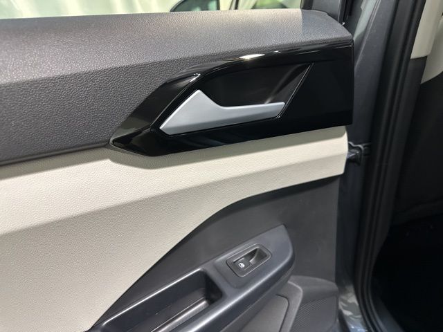 2025 Volkswagen Taos S photo 23