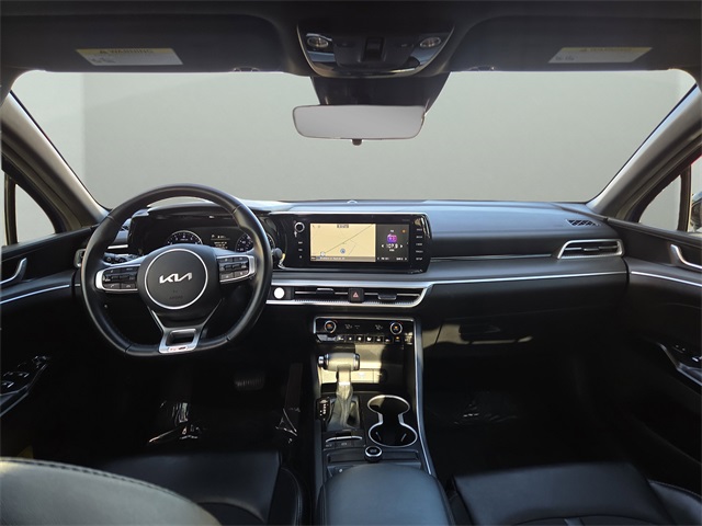 2022 Kia K5 GT-Line photo 2