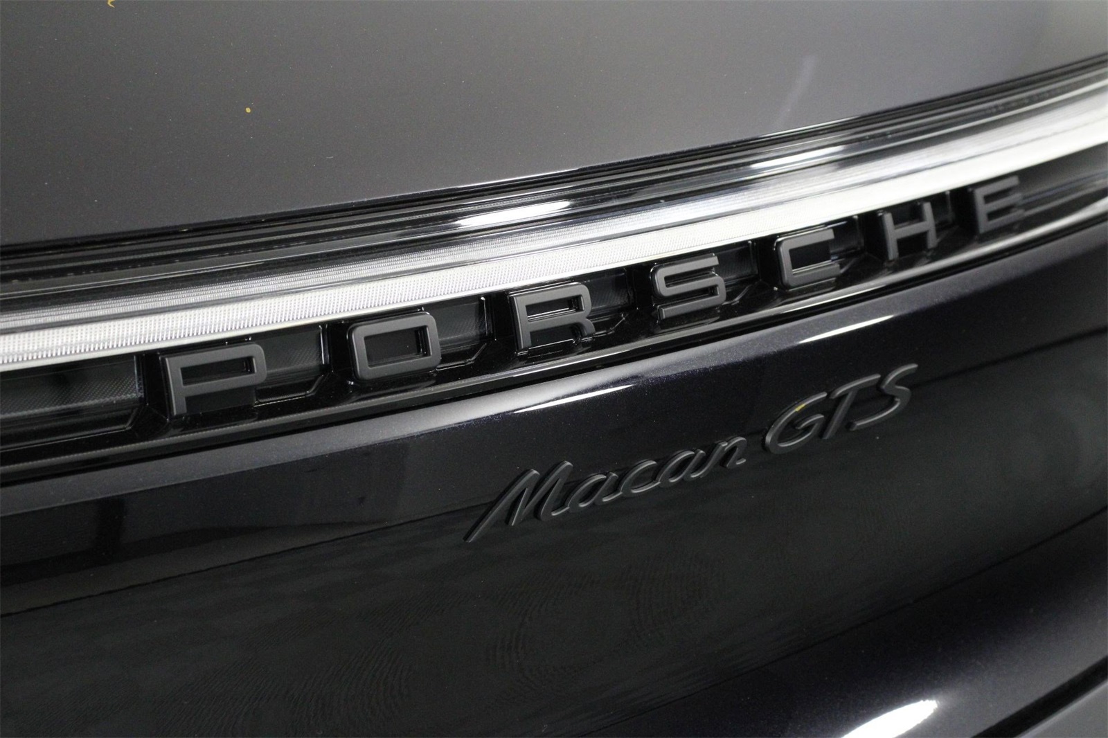 2025 Porsche Macan GTS photo 21