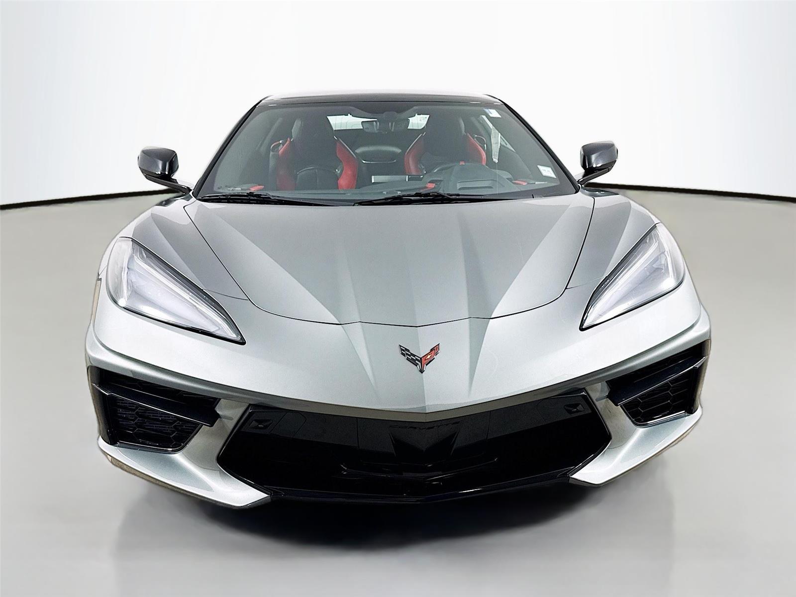 2022 Chevrolet Corvette Stingray 2LT photo 2