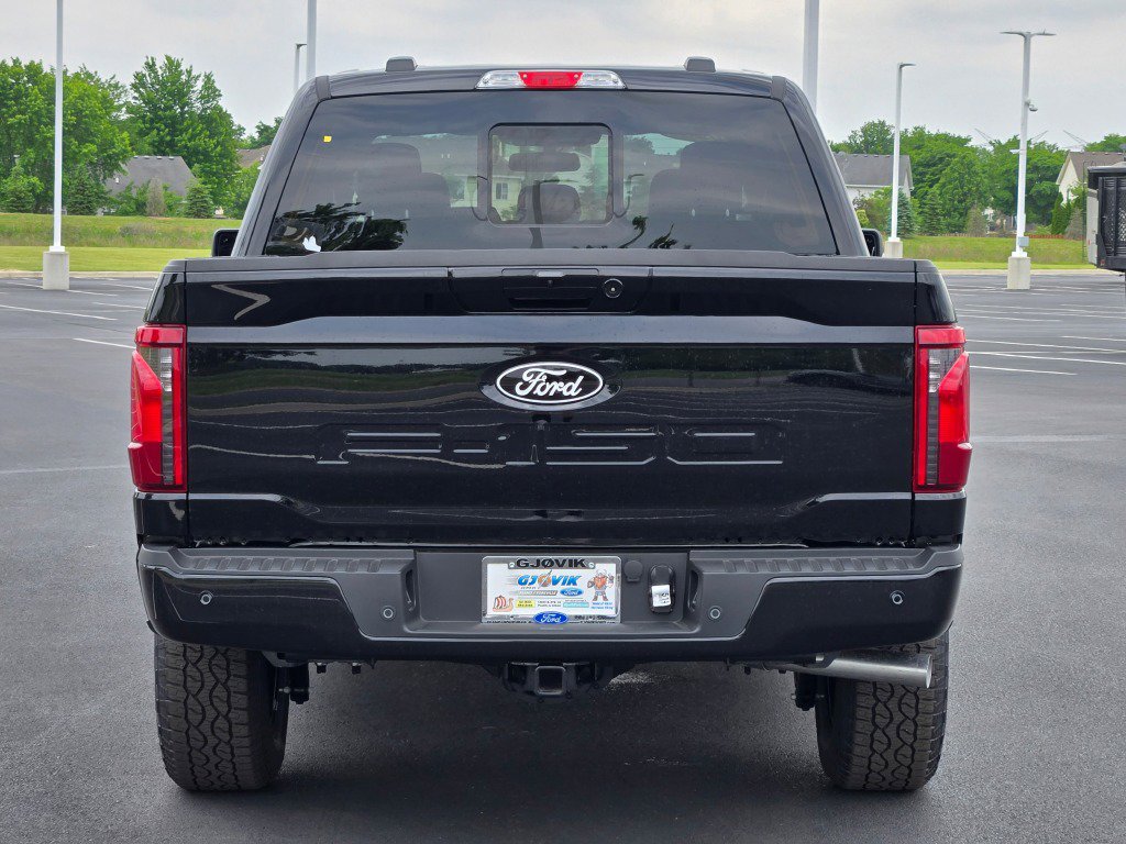 2025 Ford F-150 XLT photo 12