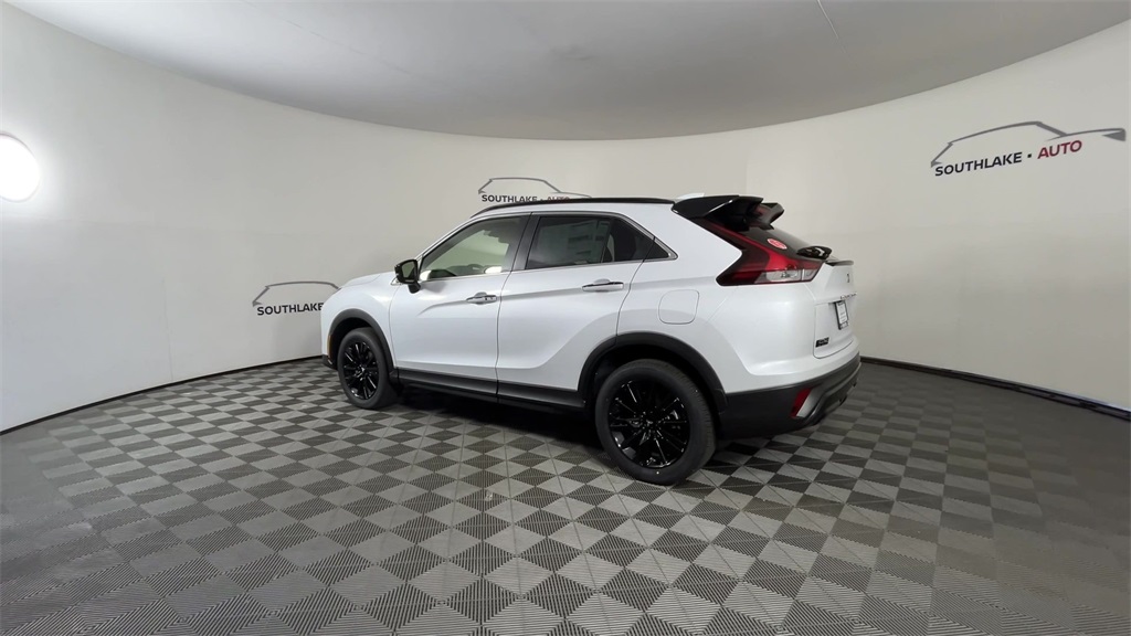 2025 Mitsubishi Eclipse Cross SEL photo 3