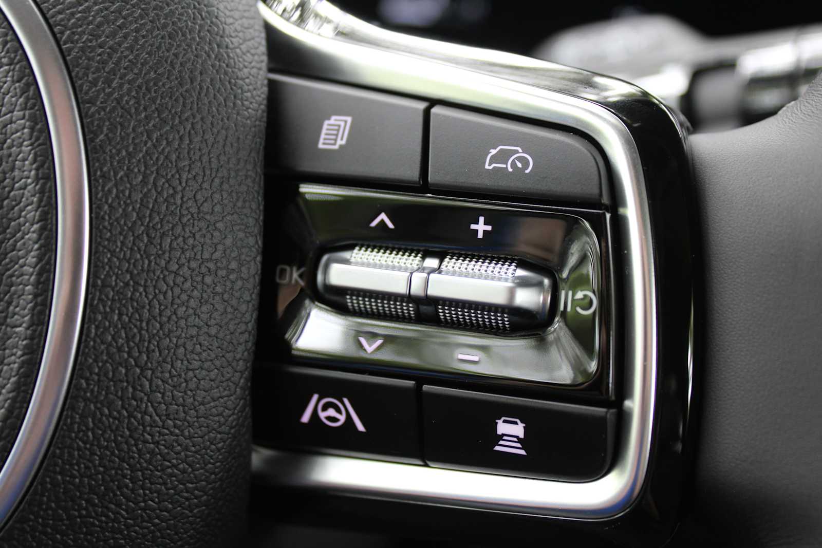 2025 Kia Carnival SX Prestige photo 37