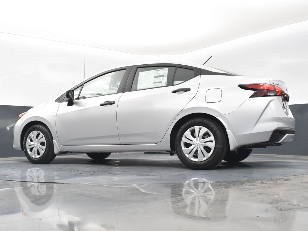 2025 Nissan Versa 1.6 S photo 38