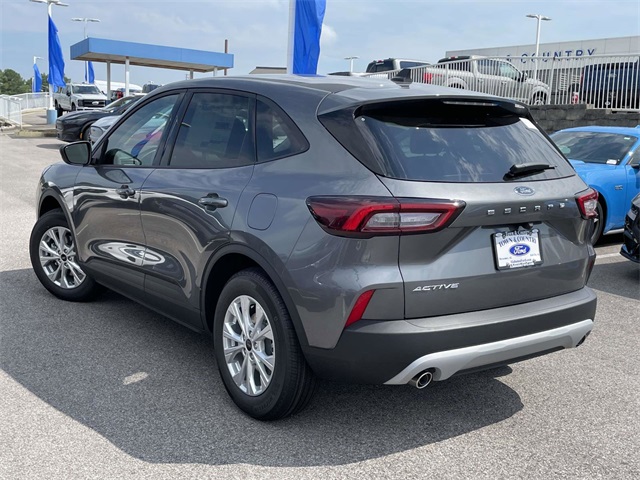 2025 Ford Escape Active photo 3