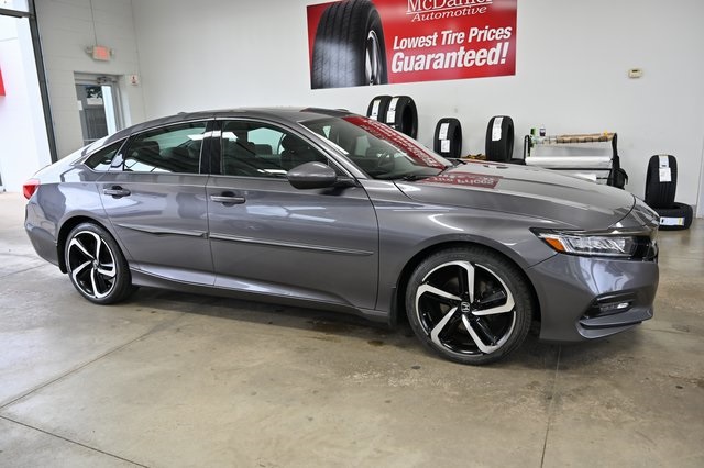 2018 Honda Accord Sport 2.0T photo 4
