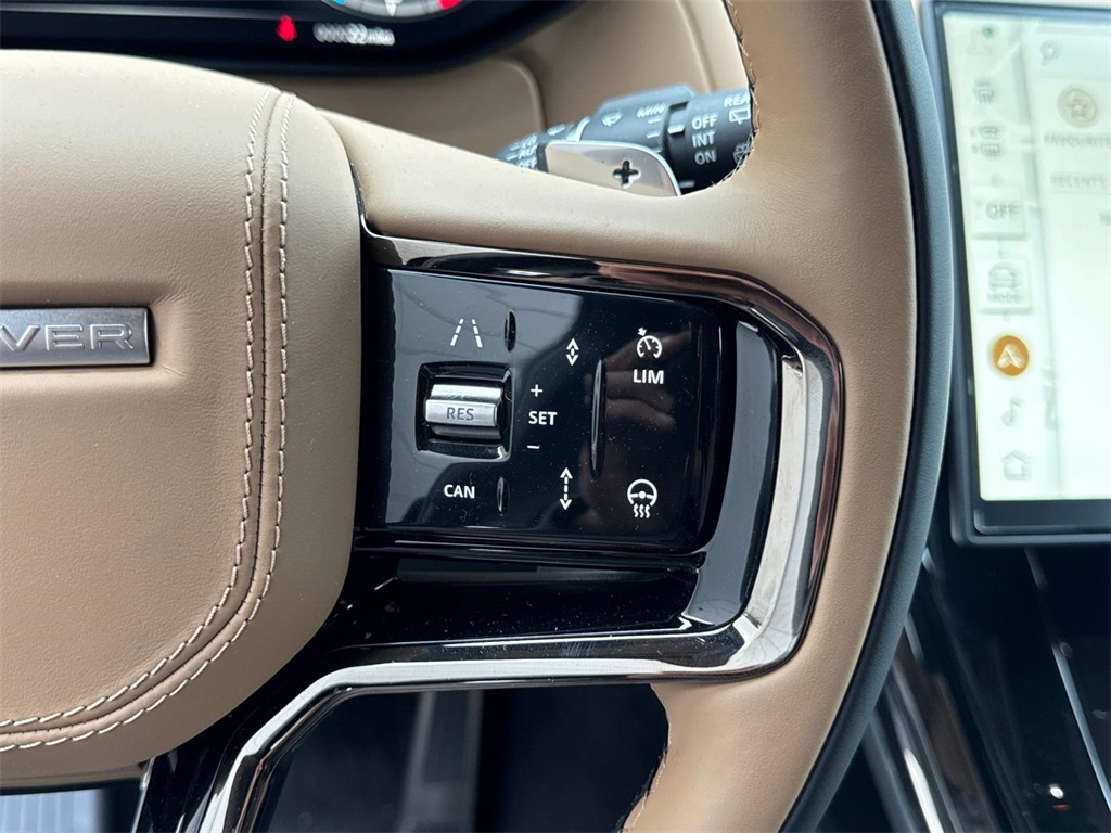 2025 Land Rover Range Rover Sport SE photo 24