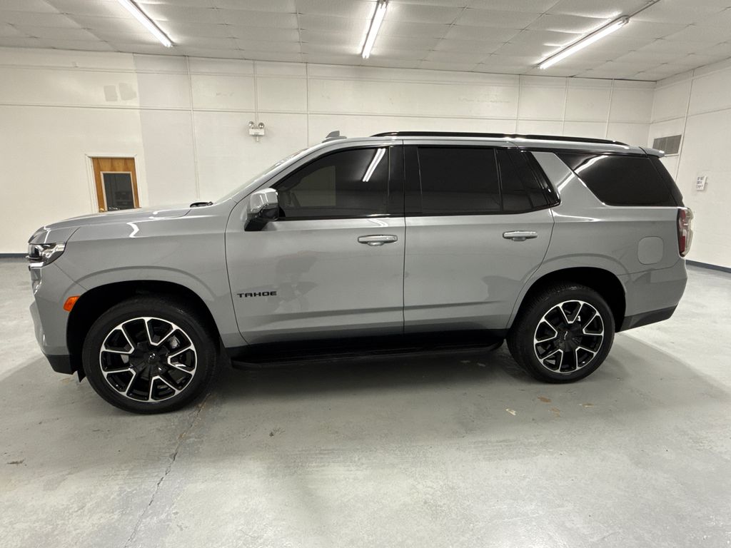 2024 Chevrolet Tahoe RST photo 4