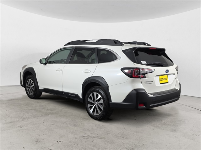 2025 Subaru Outback Premium photo 2