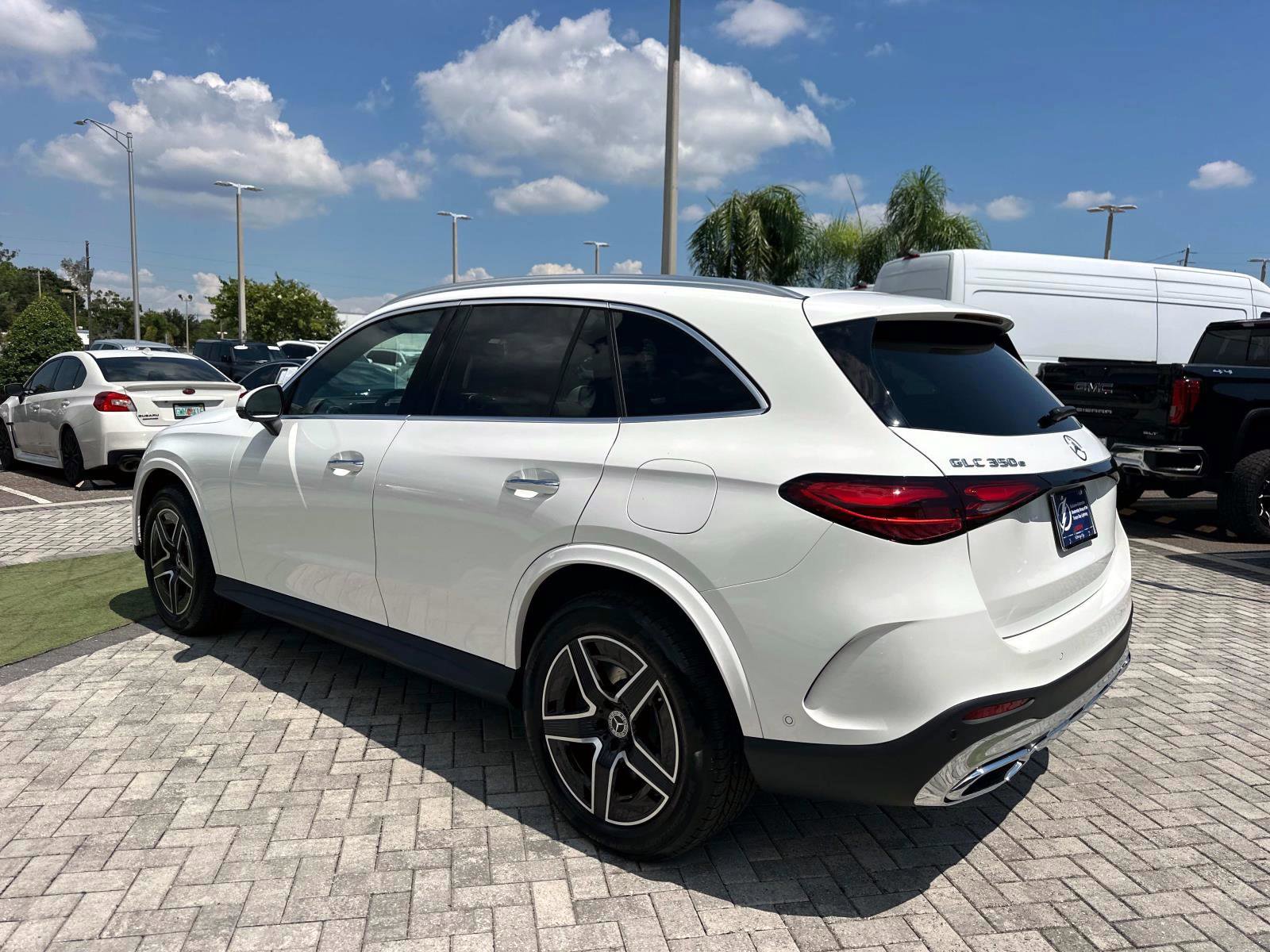 2026 Mercedes Benz GLC 350e 4MATIC photo 4
