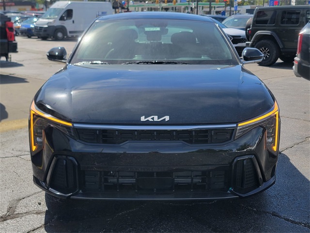 2025 Kia K4 GT-Line photo 8
