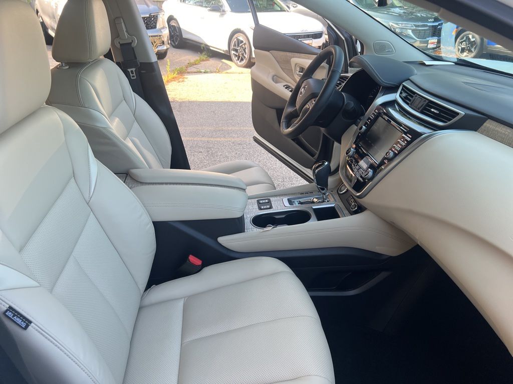 2024 Nissan Murano SL photo 19