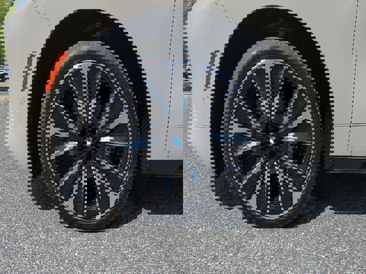 2026 Bmw iX photo 12