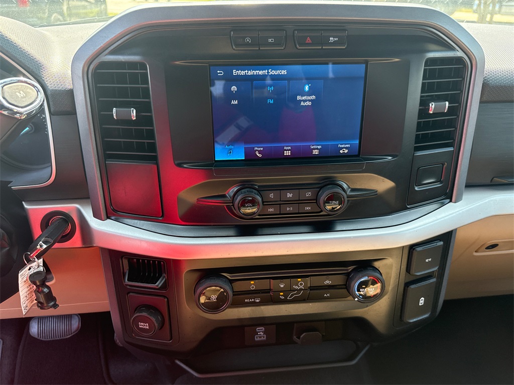 2023 Ford F-150 XLT photo 27