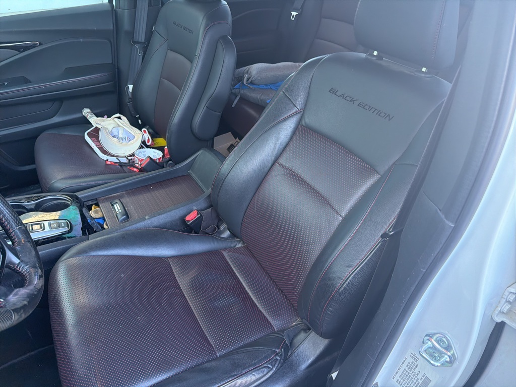 2021 Honda Ridgeline Black Edition's photo