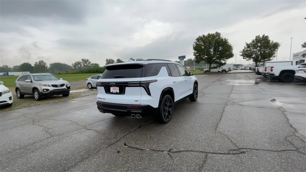 2026 Chevrolet Traverse RS photo 4