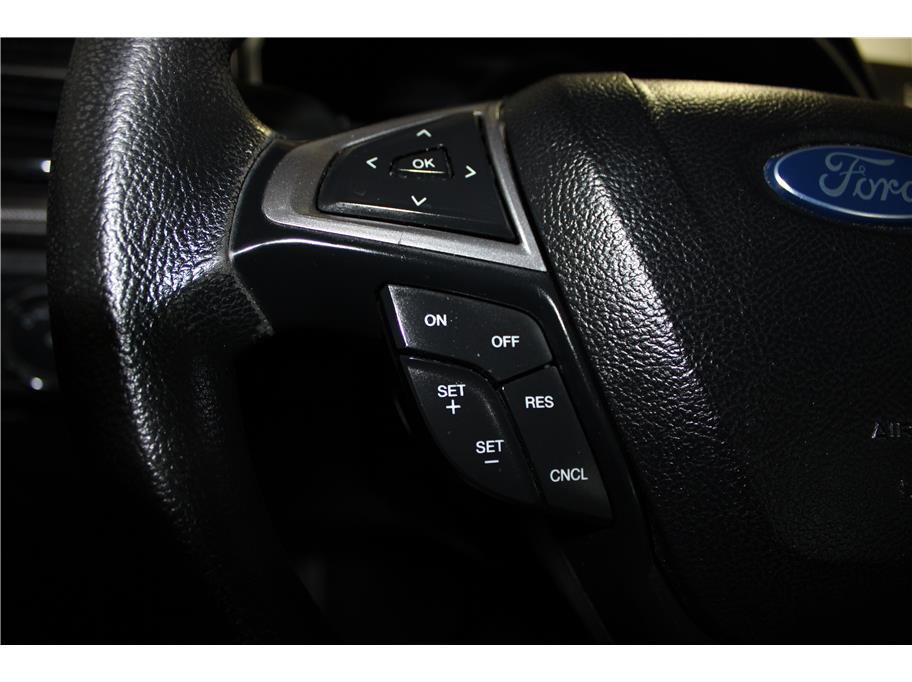 2017 Ford Fusion SE photo 22