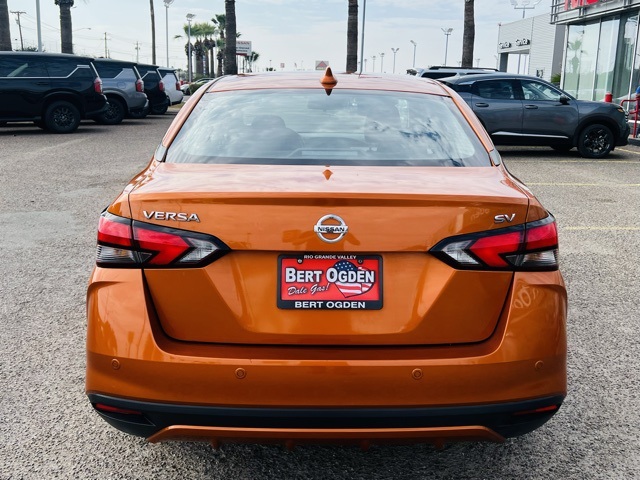 2022 Nissan Versa 1.6 SV photo 4