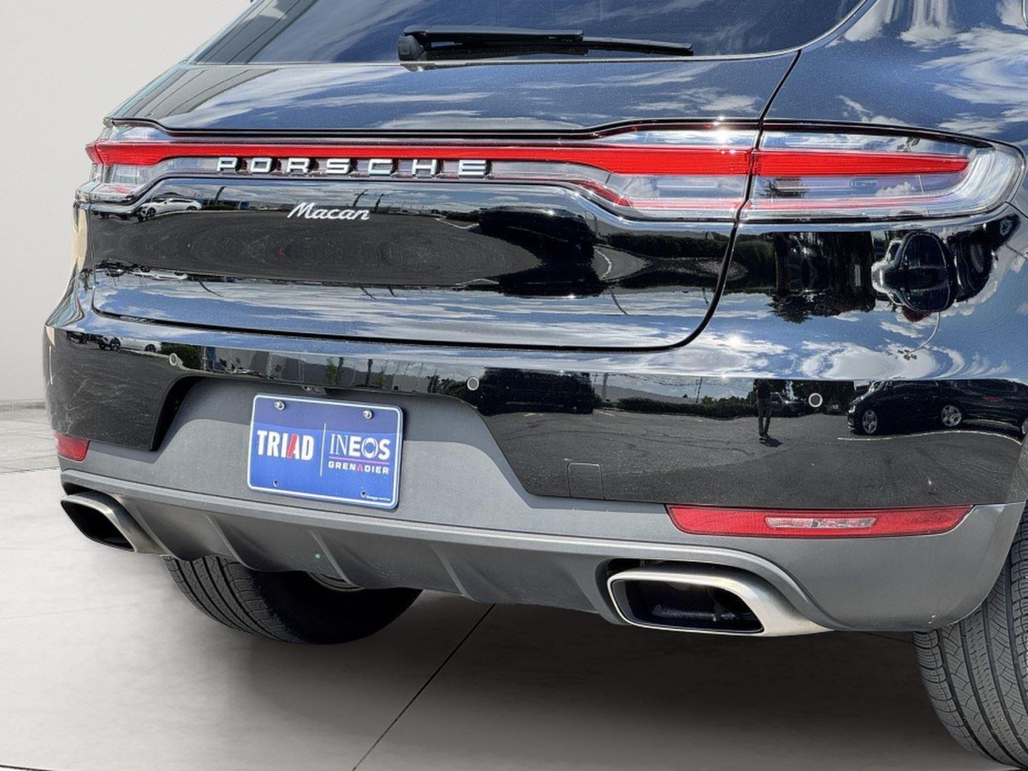 2021 Porsche Macan Base photo 9