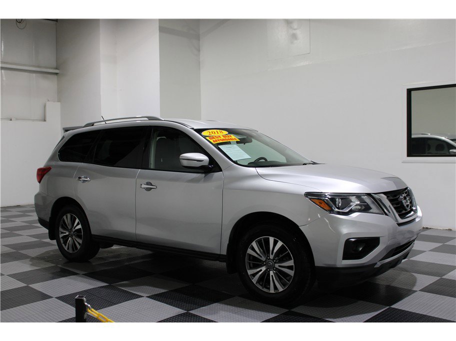 2018 Nissan Pathfinder S's photo