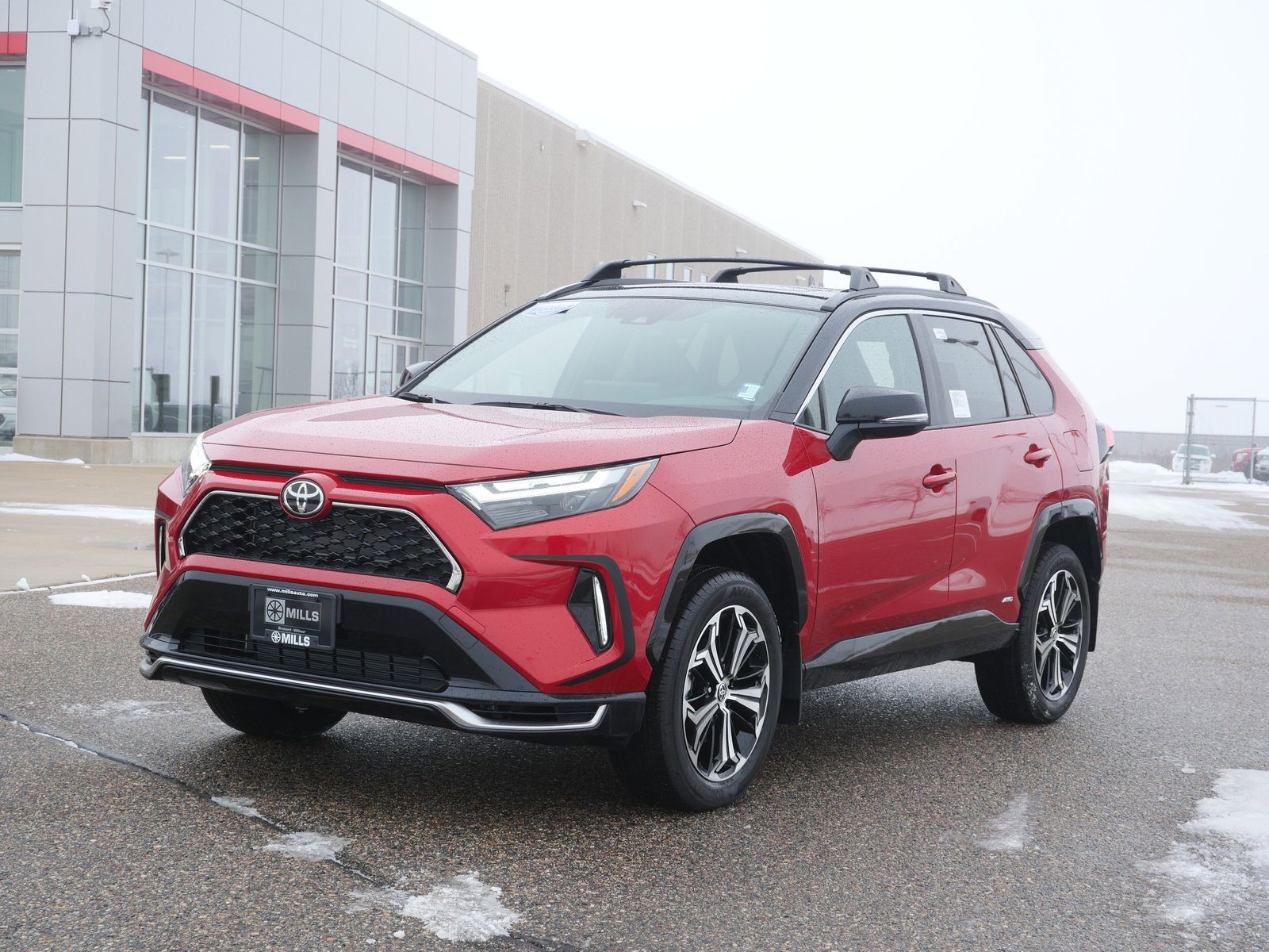 2025 Toyota RAV4 XSE's photo