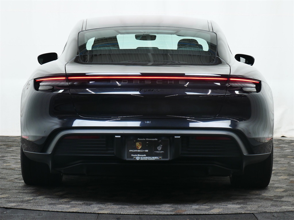 2021 Porsche Taycan Base photo 6
