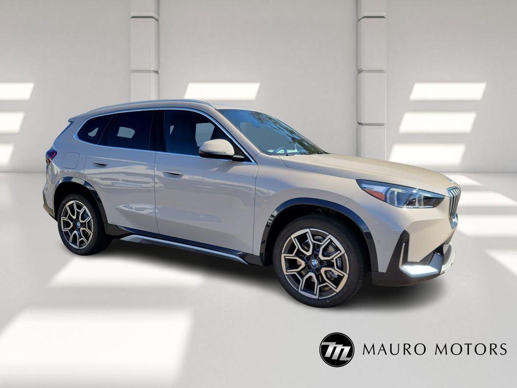 2026 BMW X1 28i's photo