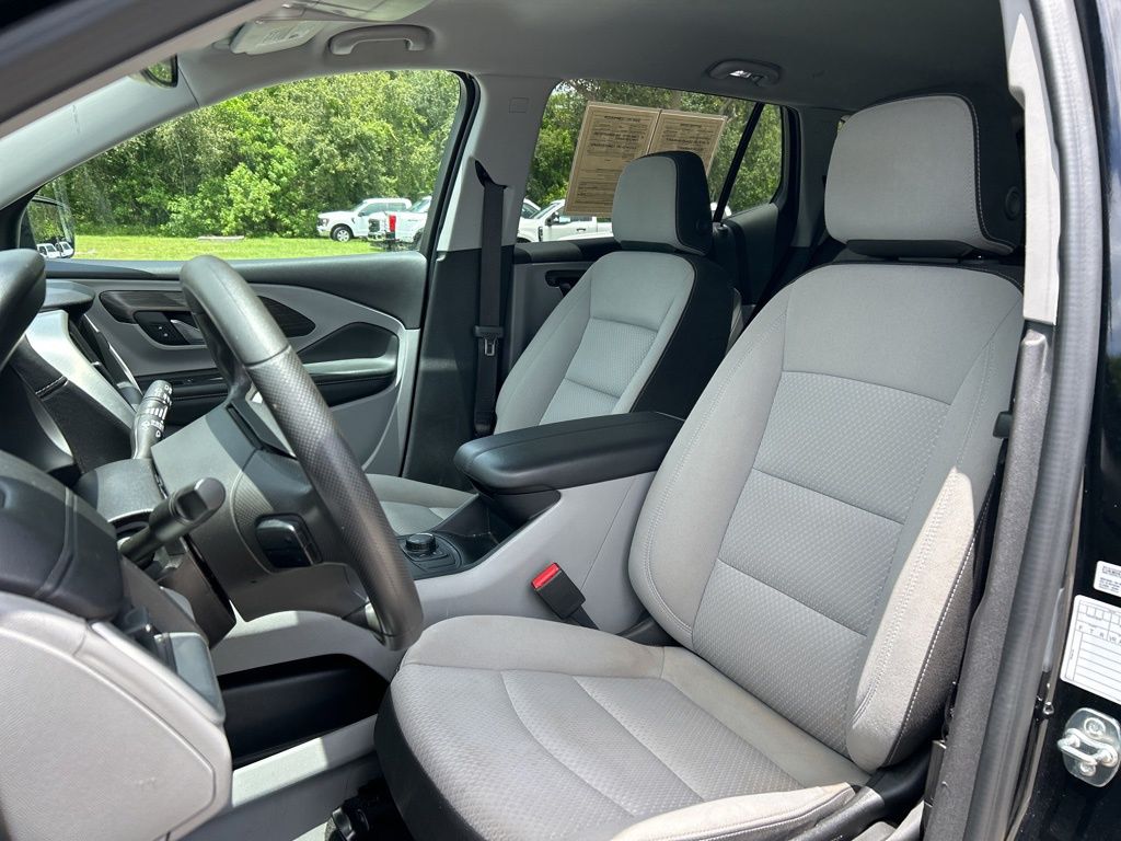 2024 Gmc Terrain SLE photo 13