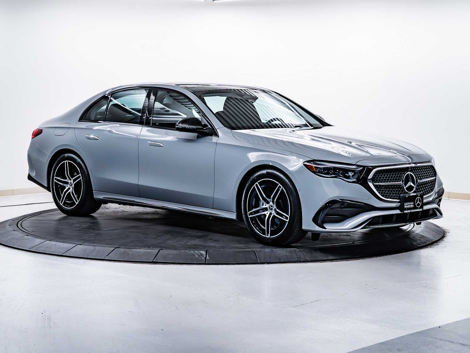 2024 Mercedes-Benz E-Class E350's photo