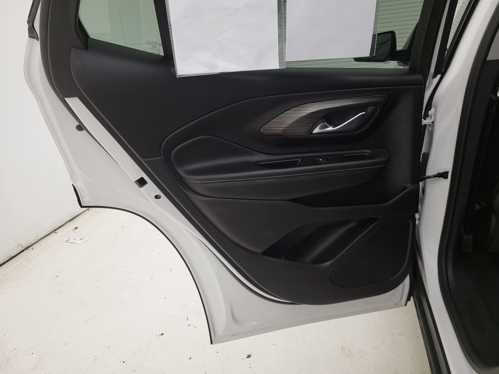 2024 Gmc Terrain SLT photo 32