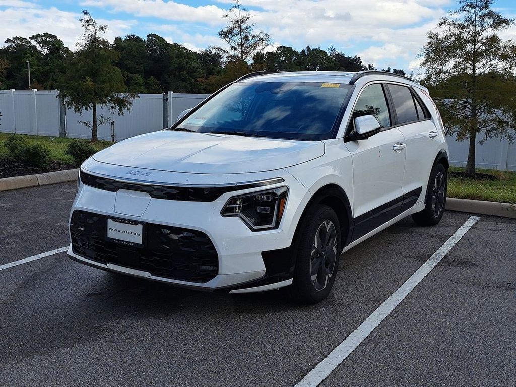 2024 Kia Niro EV Wave photo 2
