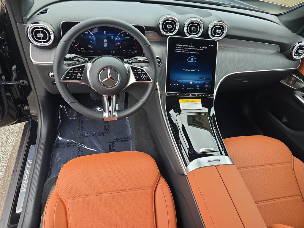 2025 Mercedes Benz GLC 300 photo 13
