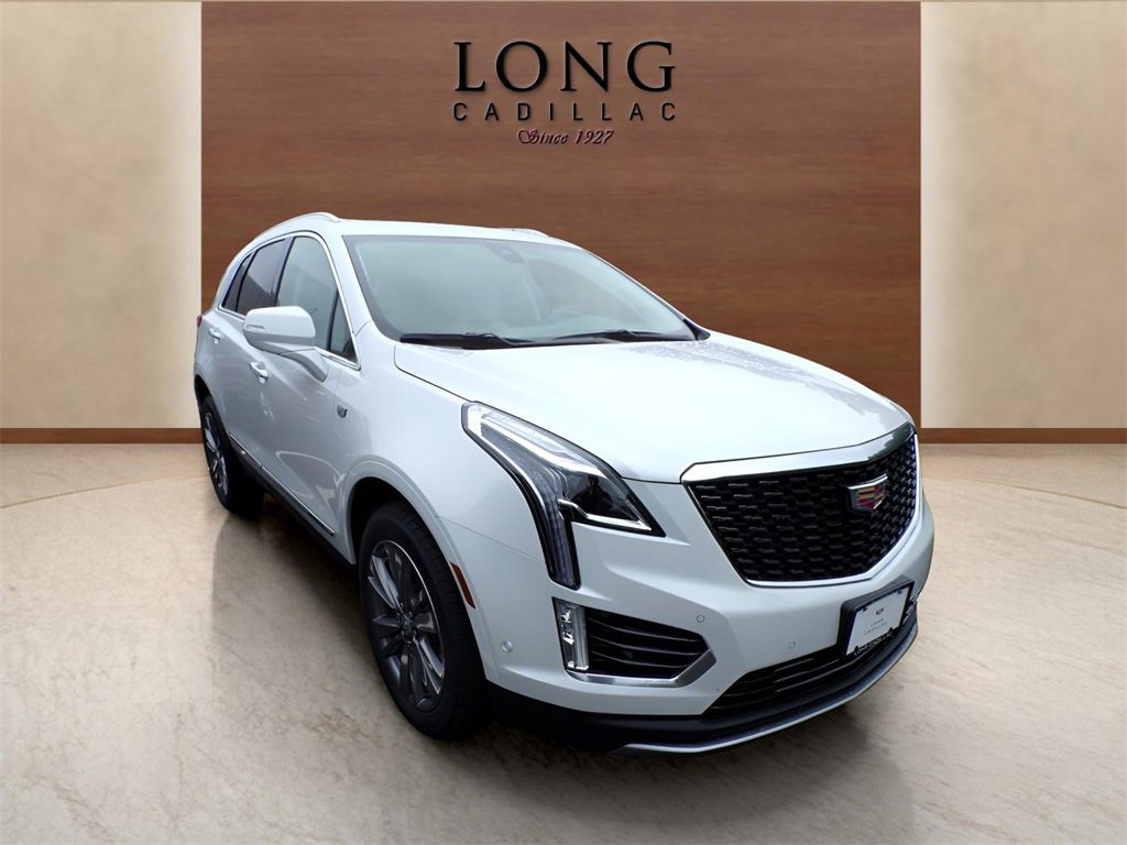 2025 Cadillac XT5 Premium Luxury photo 3