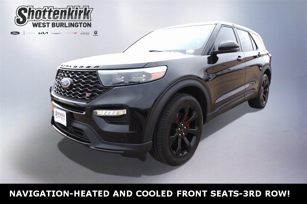 2022 Ford Explorer ST's photo
