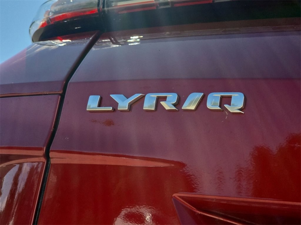 2024 Cadillac Lyriq Luxury photo 32