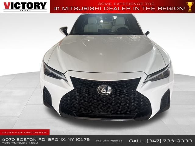 2022 Lexus IS 350 F SPORT photo 2