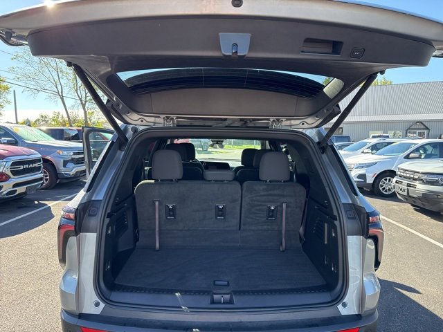 2024 Chevrolet Traverse photo 16