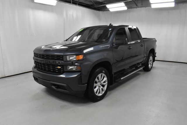 2020 Chevrolet Silverado 1500 Custom photo 2