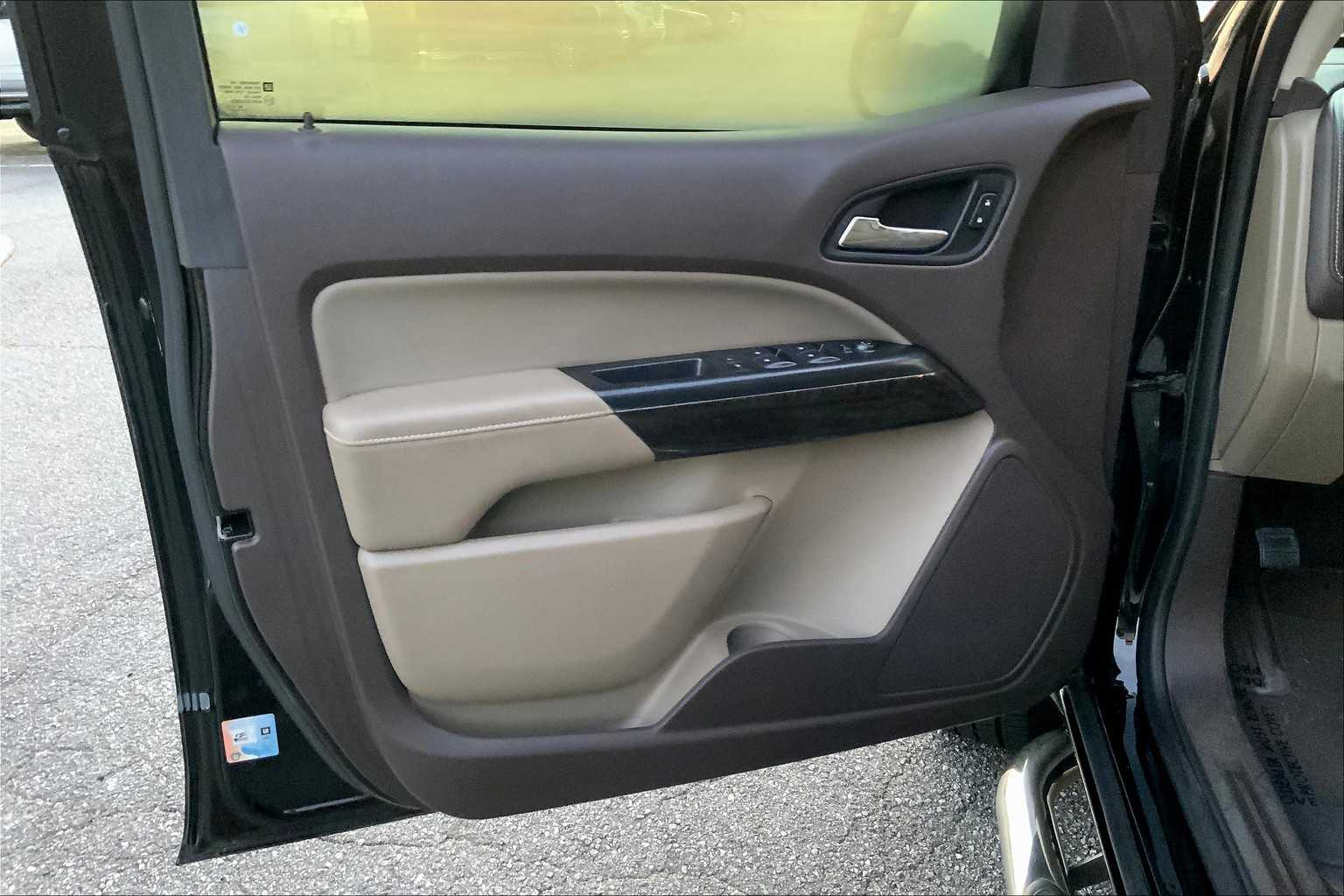 2017 Gmc Canyon SLT photo 18