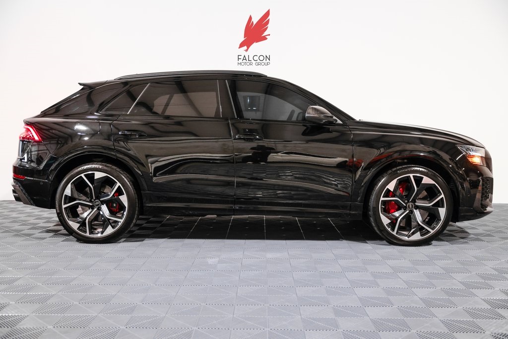 2023 Audi RS Q8 Base's photo