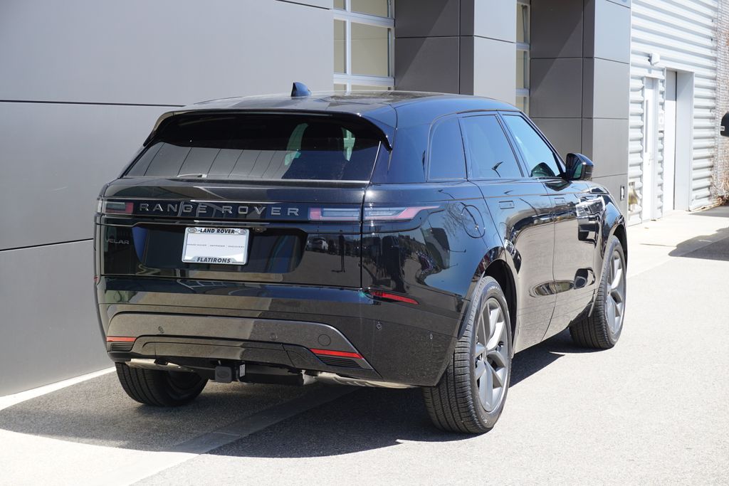 2026 Land Rover Range Rover Velar SE photo 11