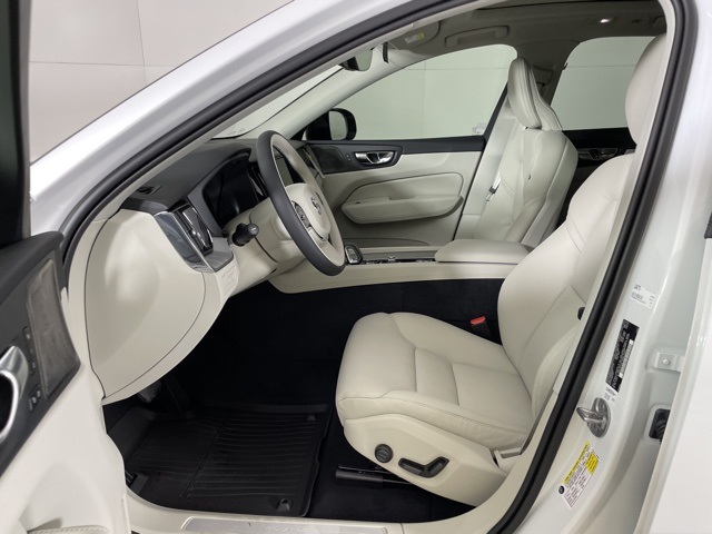 2024 Volvo XC60 Recharge T8 Plus photo 4