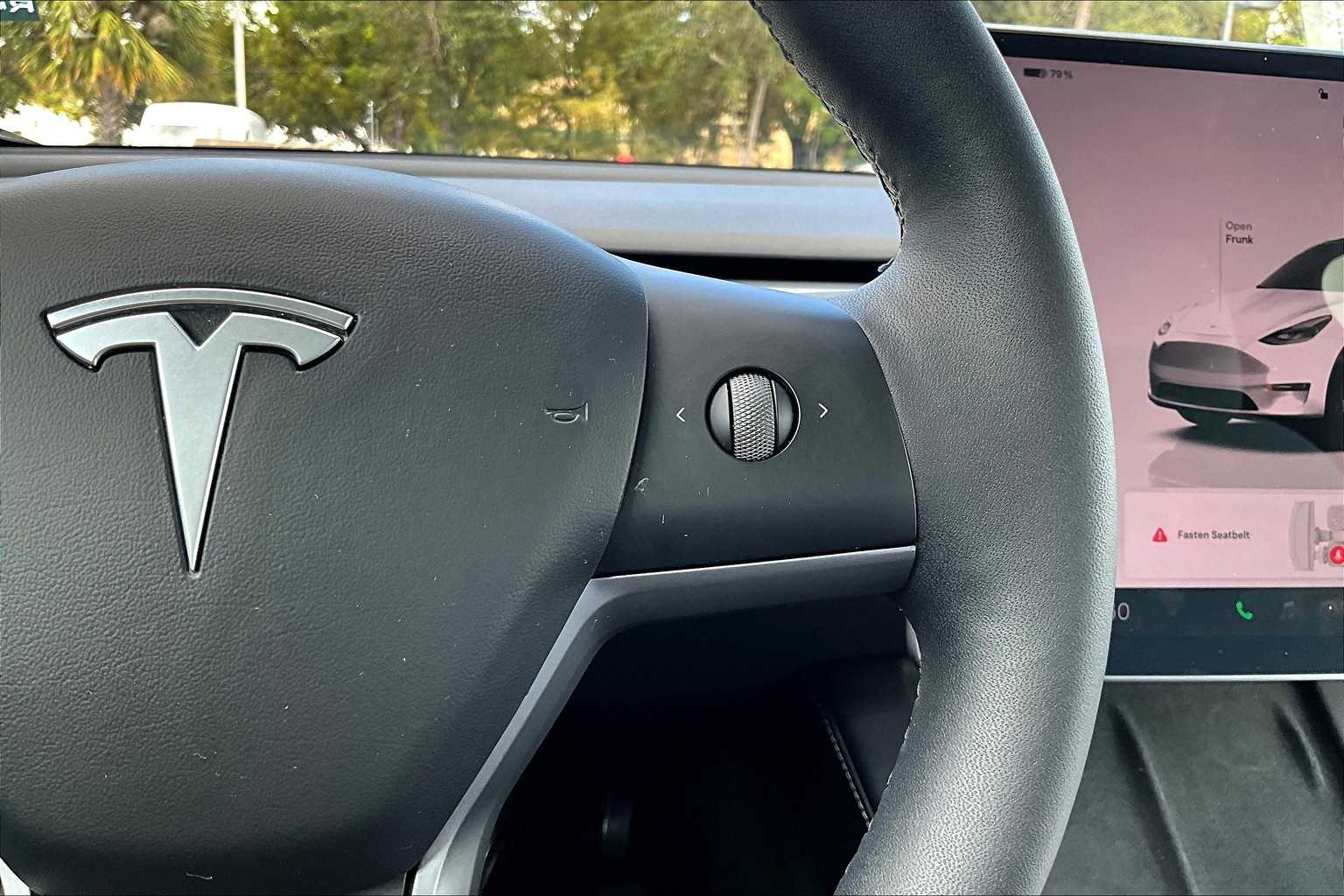 2024 Tesla Model Y Long Range photo 21