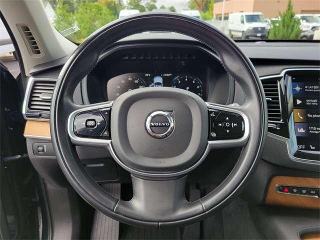 2022 Volvo XC90 Momentum photo 31