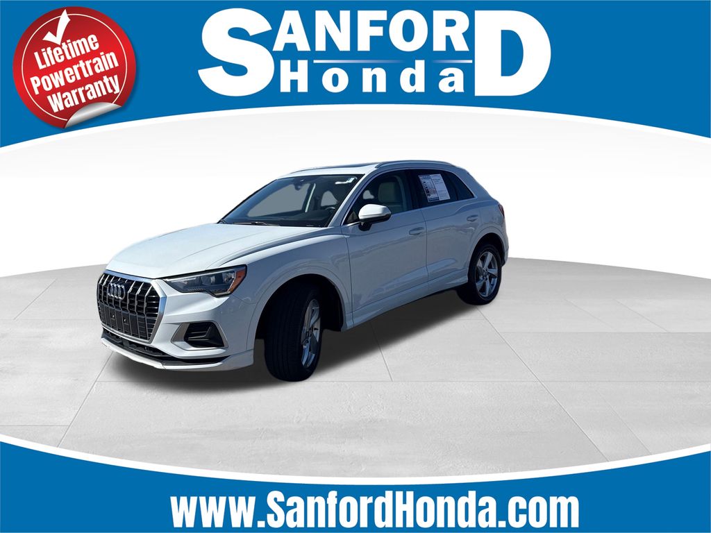 2019 Audi Q3 Premium's photo