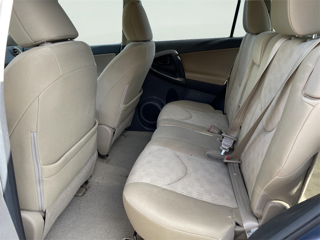 2012 Toyota RAV4 Base photo 13