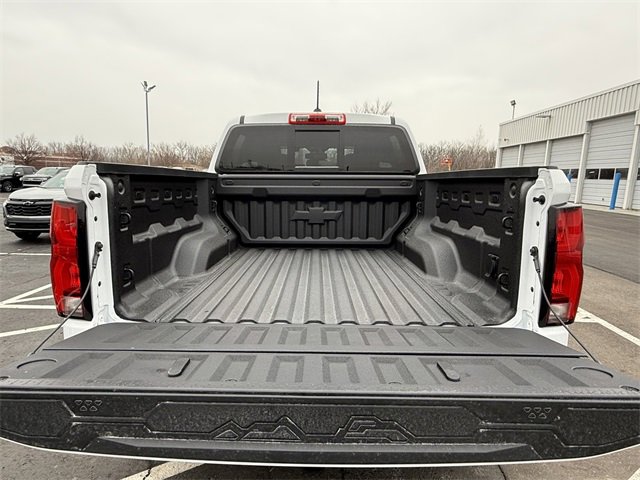 2026 Chevrolet Colorado ZR2 photo 3